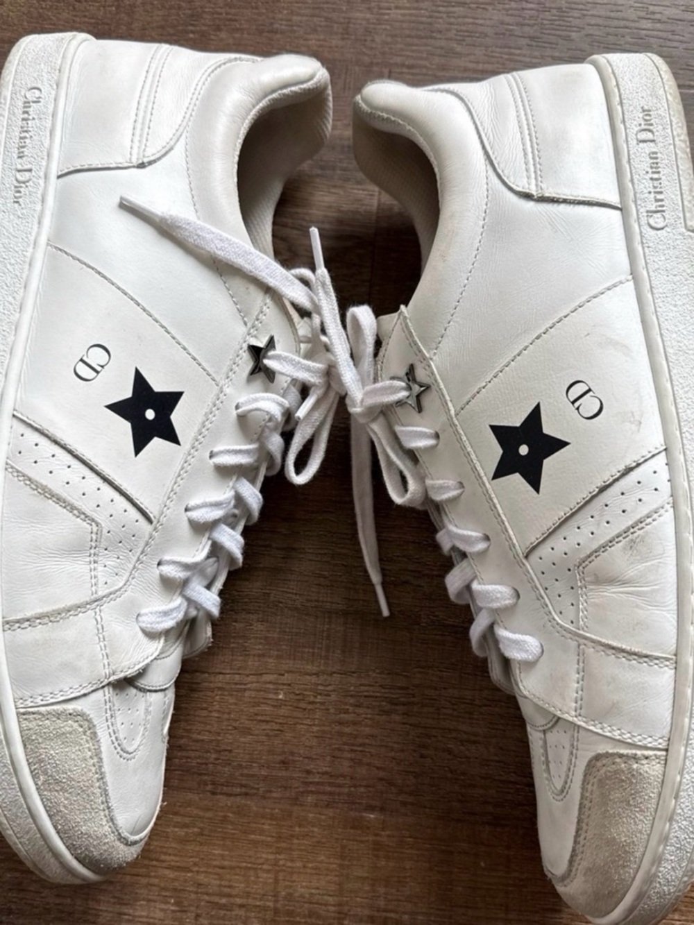 Dior White Lace-Up Sneakers with Black Star Motif - Picture 4 of 8
